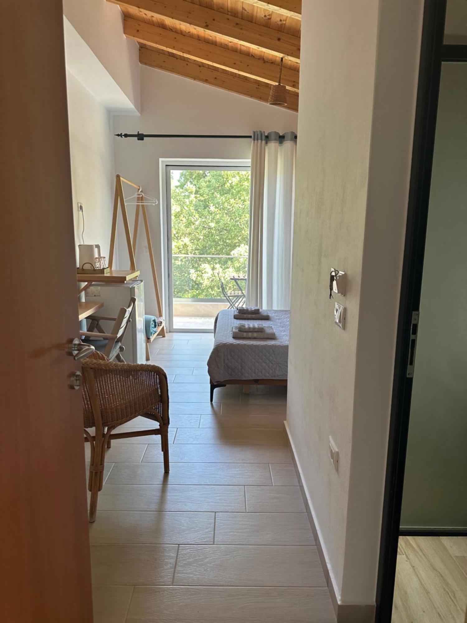 ELÉA Guesthouse Himarë Eksteriør billede