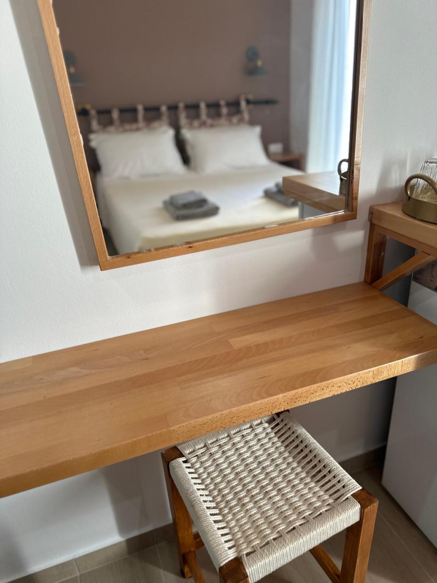 ELÉA Guesthouse Himarë Eksteriør billede